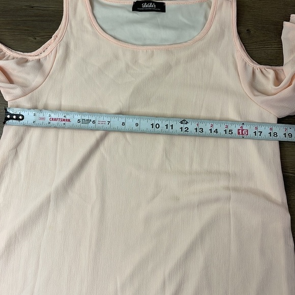 Lulu’s Kiss the Girl Peach Off-the-Shoulder Shift Dress, size medium - Picture 7 of 10